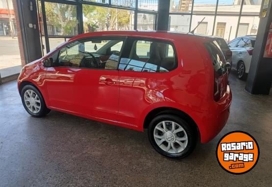 Autos - Volkswagen Up High 2015 Nafta 130000Km - En Venta