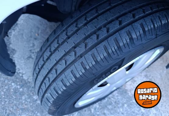 Utilitarios - Renault Kangoo 2010 GNC  - En Venta