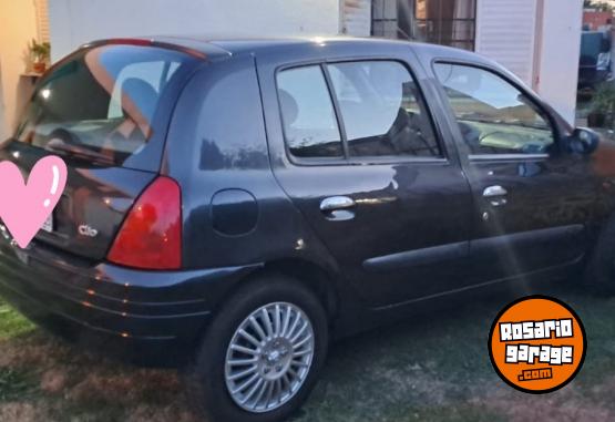 Autos - Renault Clio 2001 Diesel 2300Km - En Venta