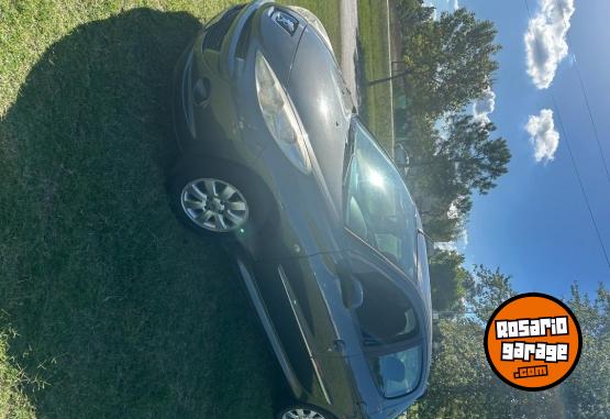 Autos - Peugeot 207 compact XS 2011 Nafta 166400Km - En Venta