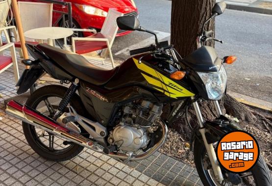 Motos - Honda New Titan 2017 Nafta 45000Km - En Venta