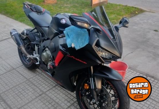 Motos - Honda CBR 1000 fireblade 2018 Nafta 32000Km - En Venta