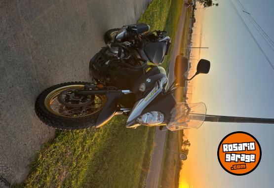 Motos - Suzuki V-strom 650 2017 Nafta 75000Km - En Venta