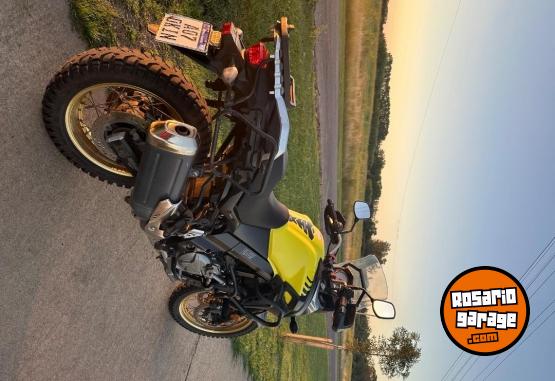 Motos - Suzuki V-strom 650 2017 Nafta 75000Km - En Venta