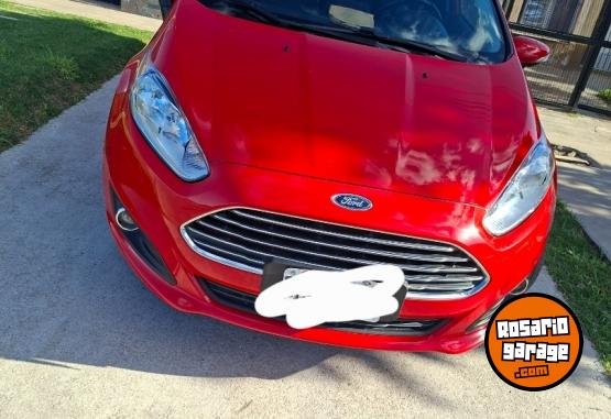Autos - Ford Fiesta Titanium 2015 Nafta 108000Km - En Venta