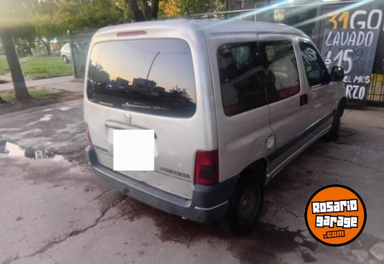 Utilitarios - Peugeot Parnert mod. 2000 1.9 die 2000 Diesel 377000Km - En Venta