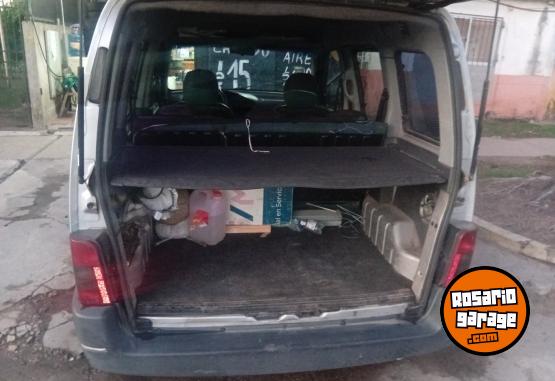 Utilitarios - Peugeot Parnert mod. 2000 1.9 die 2000 Diesel 377000Km - En Venta