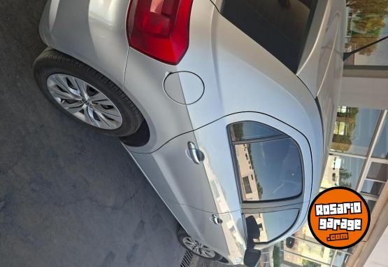 Autos - Volkswagen Goltrend 2021 Nafta 147000Km - En Venta