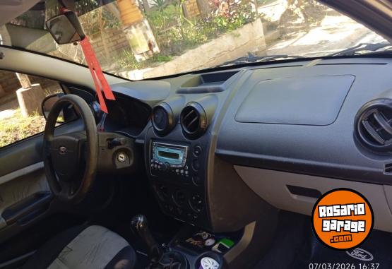 Autos - Ford Fiesta 2009 Nafta 111111Km - En Venta