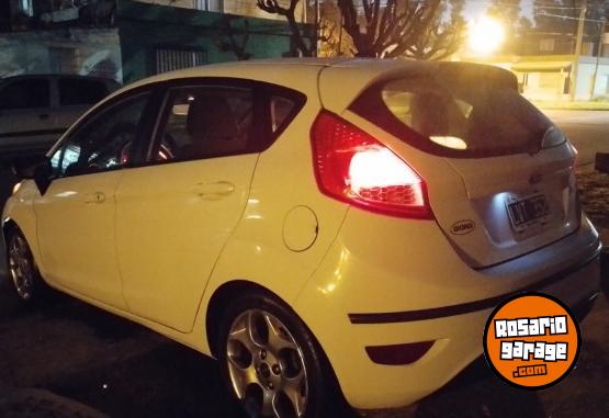 Autos - Ford Fiesta kinectic 2012 GNC 170000Km - En Venta