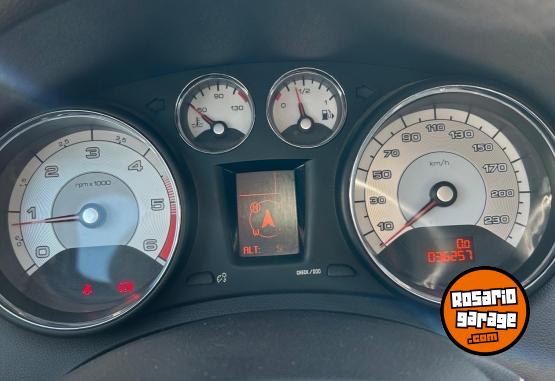 Autos - Peugeot 408 2019 Diesel 38000Km - En Venta