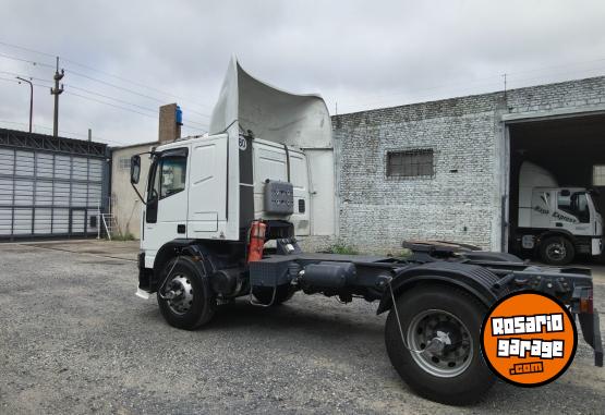 Camiones y Gr�as - IVeco tector - En Venta