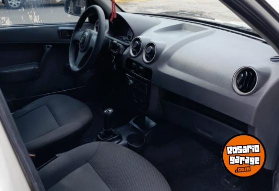 Utilitarios - Volkswagen Saverio 2008 Diesel 250000Km - En Venta