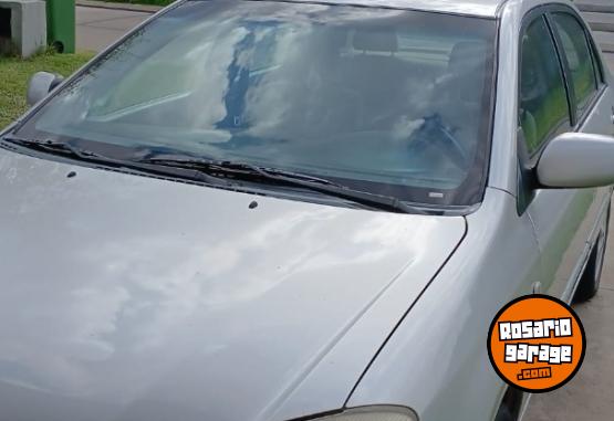 Autos - Toyota Corolla 2004 Nafta 400000Km - En Venta
