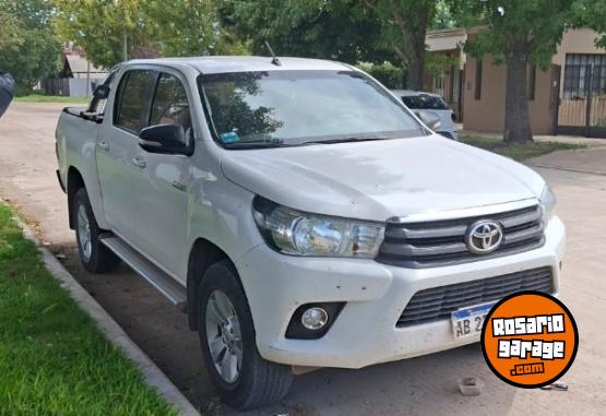 Camionetas - Toyota Hilux 2017 Diesel 156000Km - En Venta