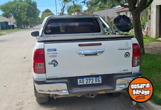 Camionetas - Toyota Hilux 2017 Diesel 156000Km - En Venta