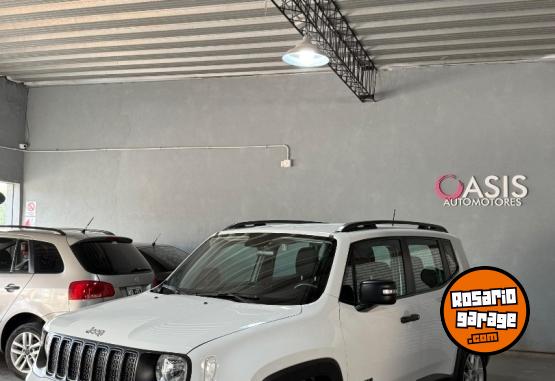 Camionetas - Jeep RENEGADE SPORT 1.8 2022 Nafta 46000Km - En Venta