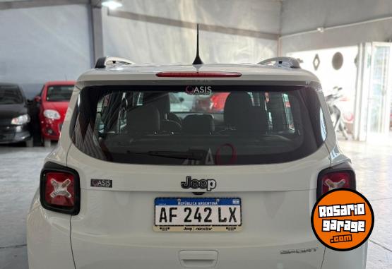 Camionetas - Jeep RENEGADE SPORT 1.8 2022 Nafta 46000Km - En Venta