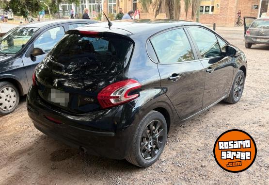 Autos - Peugeot 208 2013 GNC 160000Km - En Venta
