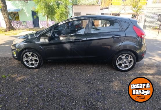 Autos - Ford Fiesta kinetic 2011 Nafta 150000Km - En Venta