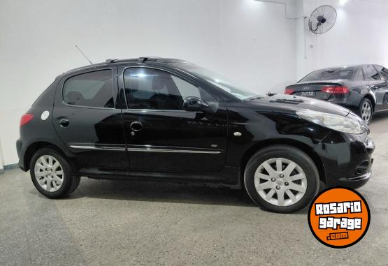 Autos - Peugeot 207 XT feline 2012 Diesel 188000Km - En Venta