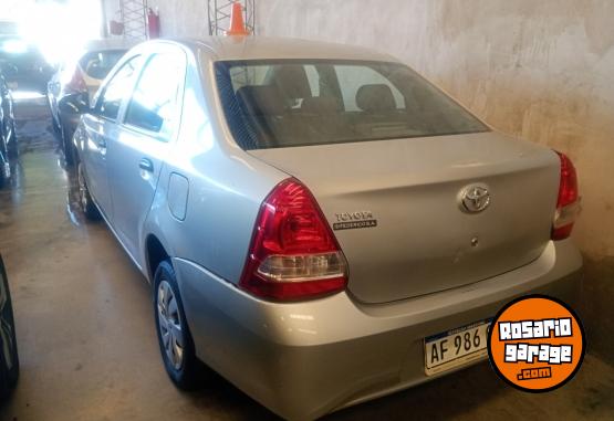 Autos - Toyota Etios 2023 Nafta 51000Km - En Venta