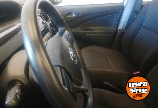 Autos - Toyota Etios 2023 Nafta 51000Km - En Venta