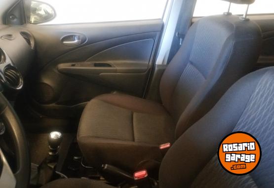 Autos - Toyota Etios 2023 Nafta 51000Km - En Venta