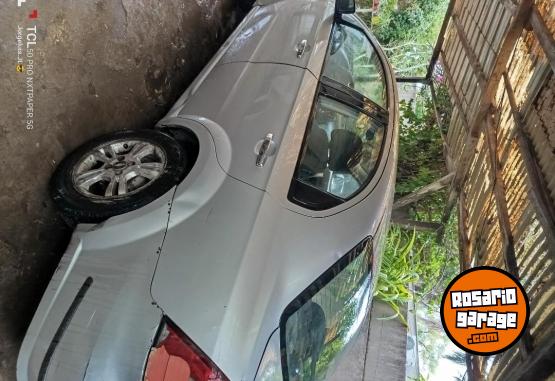 Autos - Chevrolet Aveo 2011 GNC 330Km - En Venta