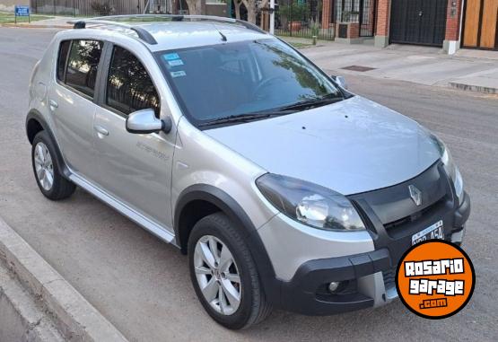 Autos - Renault Sandero 2013 Nafta 132700Km - En Venta