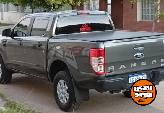 Camionetas - Ford RANGER 3.2 XLS 2018 Diesel 64000Km - En Venta