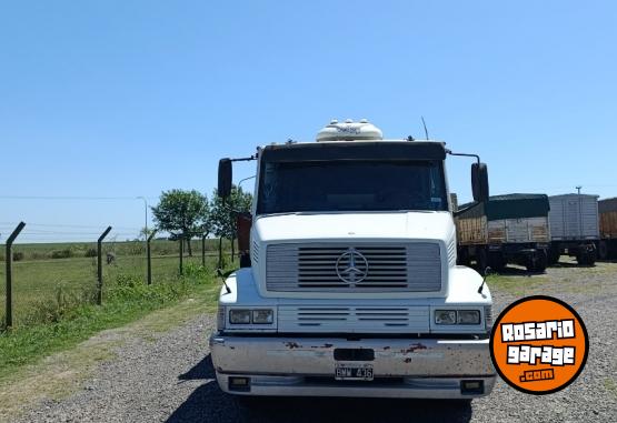 Camiones y Gr�as - Vendo - En Venta