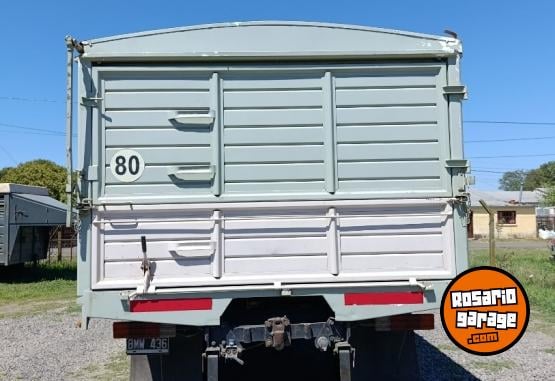 Camiones y Gr�as - Vendo - En Venta