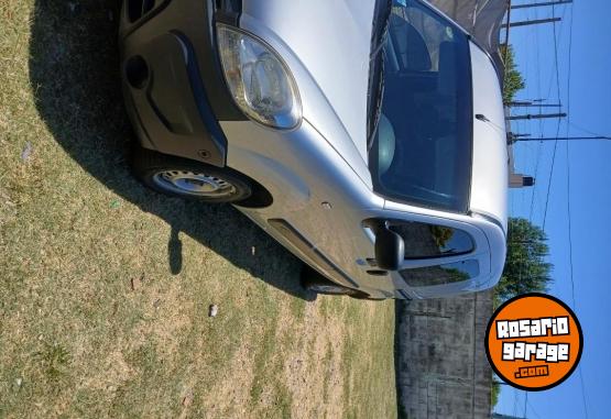 Utilitarios - Renault Furg�n mixto 5as 2016 GNC 266000Km - En Venta