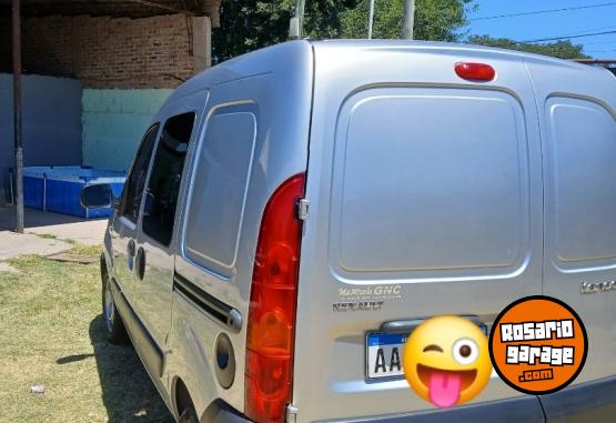 Utilitarios - Renault Furg�n mixto 5as 2016 GNC 266000Km - En Venta