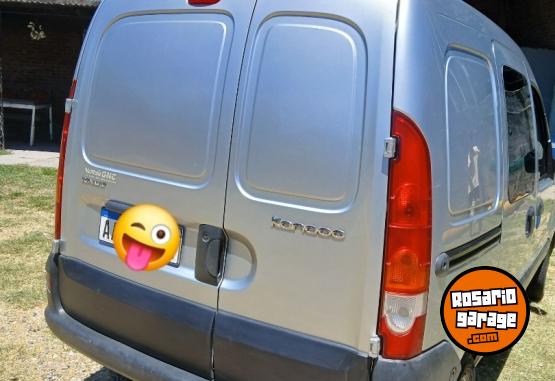 Utilitarios - Renault Furg�n mixto 5as 2016 GNC 266000Km - En Venta