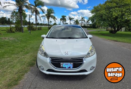 Autos - Peugeot 208 FELINE 2013 Nafta 98000Km - En Venta