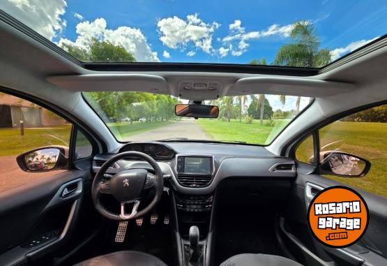 Autos - Peugeot 208 FELINE 2013 Nafta 98000Km - En Venta