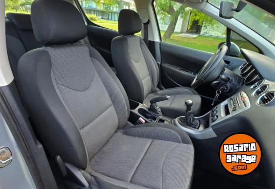 Autos - Peugeot 308 HDI 2014 Diesel 128000Km - En Venta