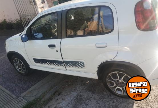 Autos - Fiat Uno sporlaif 2013 Nafta 130000Km - En Venta