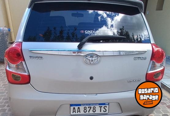 Autos - Toyota Etios 2017 Nafta 97000Km - En Venta