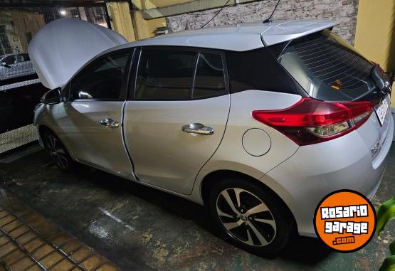 Autos - Toyota Yaris S 2023 Nafta 40000Km - En Venta