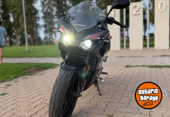 Motos - Bajaj RS 200 2016 Nafta 44000Km - En Venta