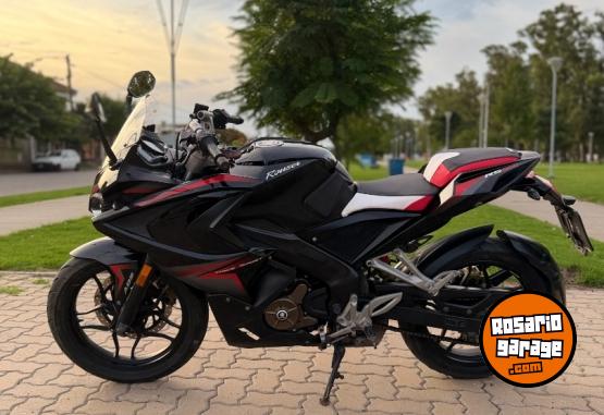 Motos - Bajaj RS 200 2016 Nafta 44000Km - En Venta