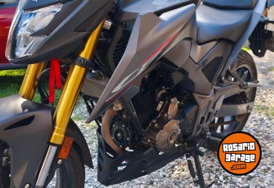 Motos - Honda Twister 300 2023 Nafta 10500Km - En Venta