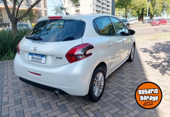 Autos - Peugeot 208 Allure Nav 1.6 2018 Nafta  - En Venta