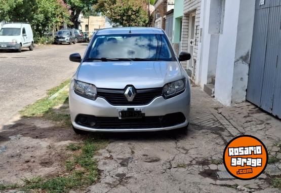 Autos - Renault Logan 2014 GNC 174000Km - En Venta