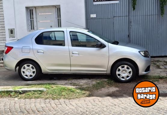 Autos - Renault Logan 2014 GNC 174000Km - En Venta