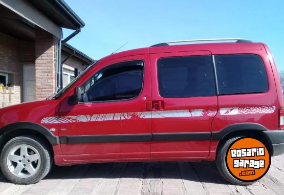 Utilitarios - Peugeot Patagonia 2012 Diesel 145000Km - En Venta