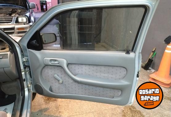 Autos - Volkswagen Gol 2000 Diesel 225000Km - En Venta